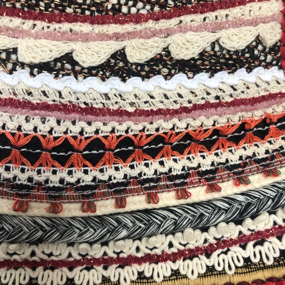 Mini skirt with ribbon pattern - Picture 4 of 6